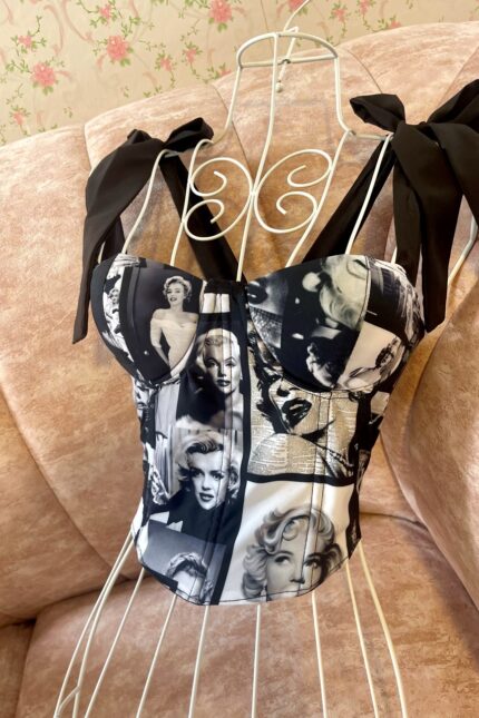 Corset marilyn monroe