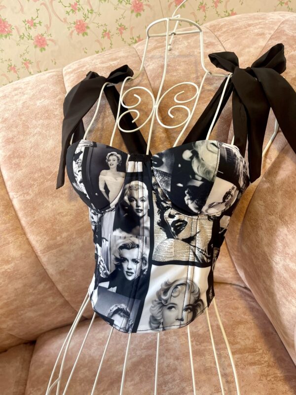 Corset marilyn monroe