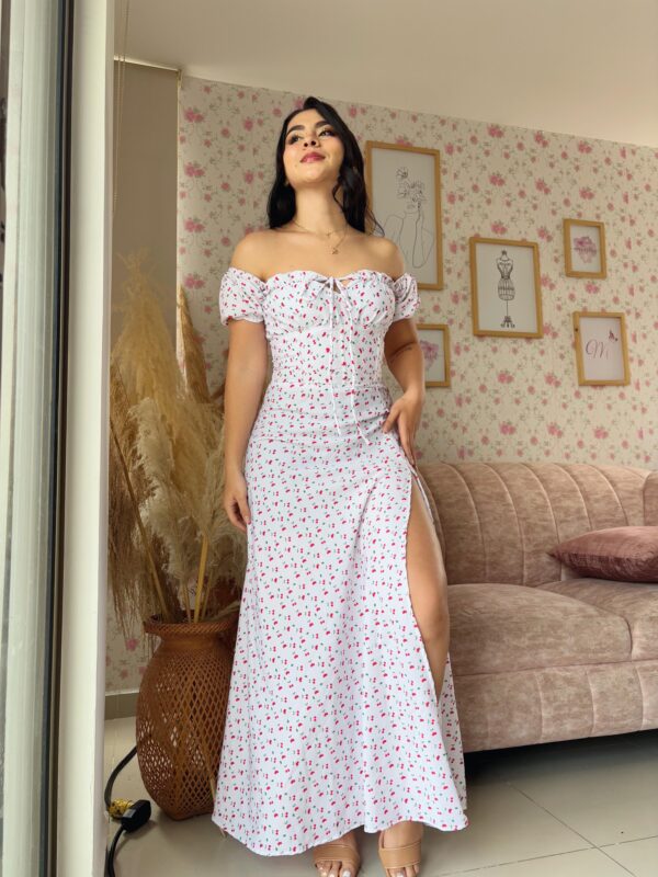 VESTIDO LARGO CON ABERTURA CEREZAS